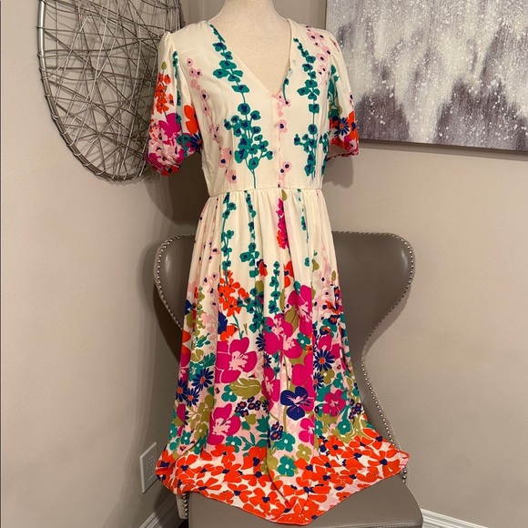 Donna Morgan Floral V-Neck Midi Dress - Picture 2 of 7